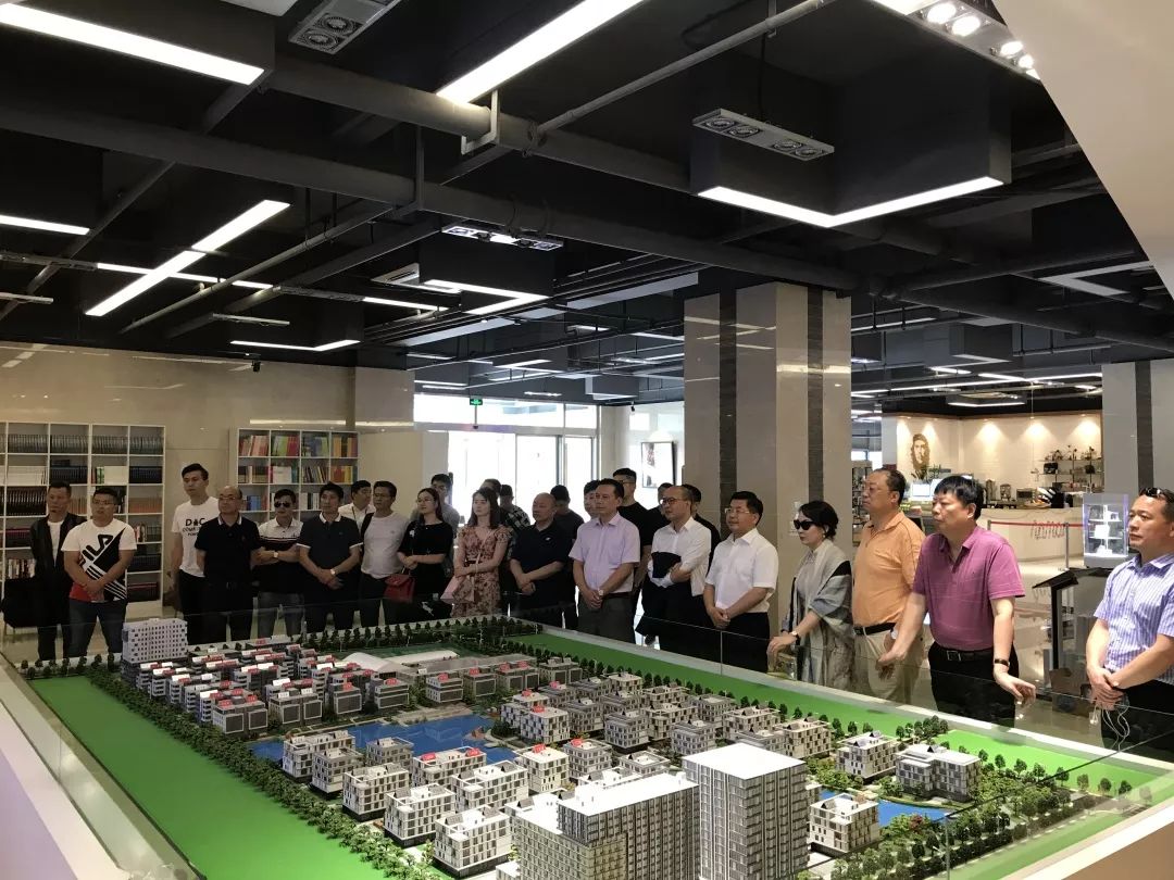 张家港市工商联莅临移动智地交流考察 张家港市工商联莅临移动智地交流考察