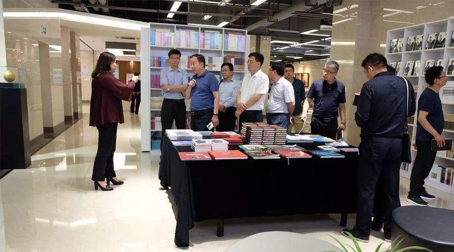 【今日第三波参观】济宁市太白湖区展书记一行莅临移动智地调研参观！
