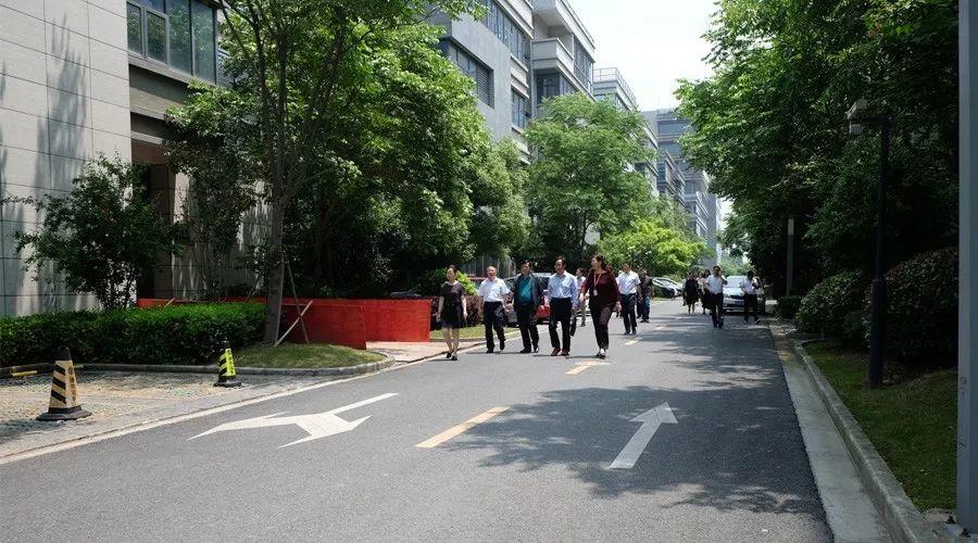 贵州铜仁政协莅临移动智地参观考察！