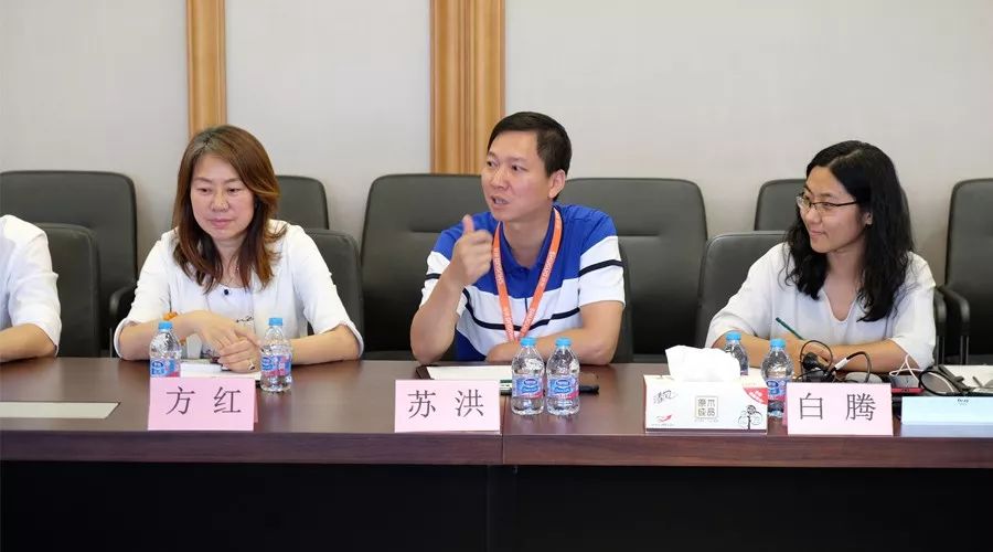 西安高新区钟书记一行莅临移动智地参观考察