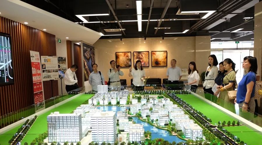 民进市委一行莅临移动智地，针对青浦区科技创新中心有关人才政策贯彻落实情况专项民主监督分组检查