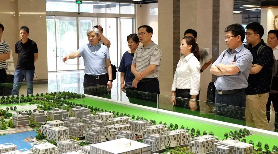 平度市领导一行莅临移动智地参观考察