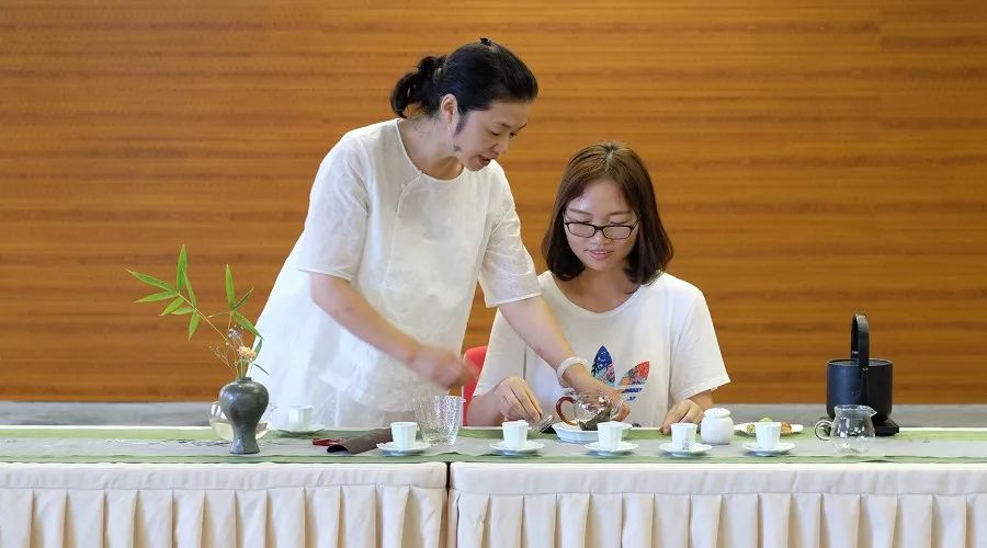 “古韵茶香”茶艺课