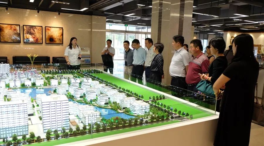金山区山阳镇学习考察团莅临移动智地参观考察