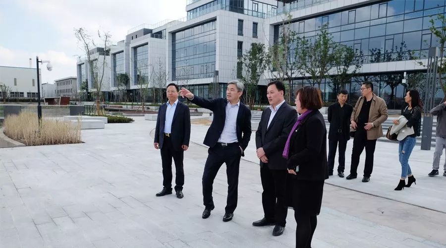 滨州市委常委、常务副市长赵庆平等一行莅临移动智地参观考察
